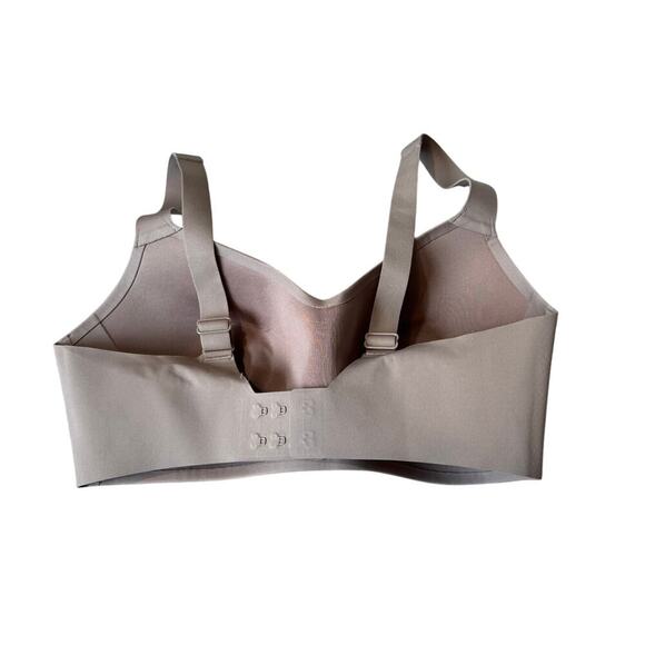 Lululemon Hold True Bra size 32 DD, Beige/Tan - Picture 2 of 7